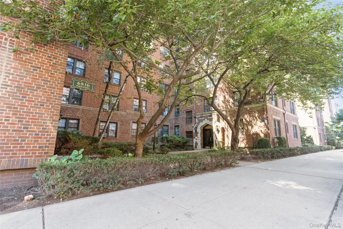 68-36 Burns Street #D1, Forest Hills, NY 11375 - #1