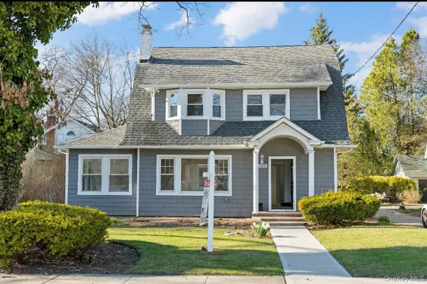 120 Lena Avenue, Freeport, NY 11520