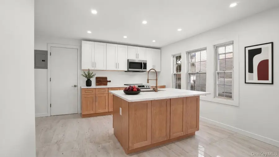 219 E 238th Street, Bronx, NY 10470 - #3