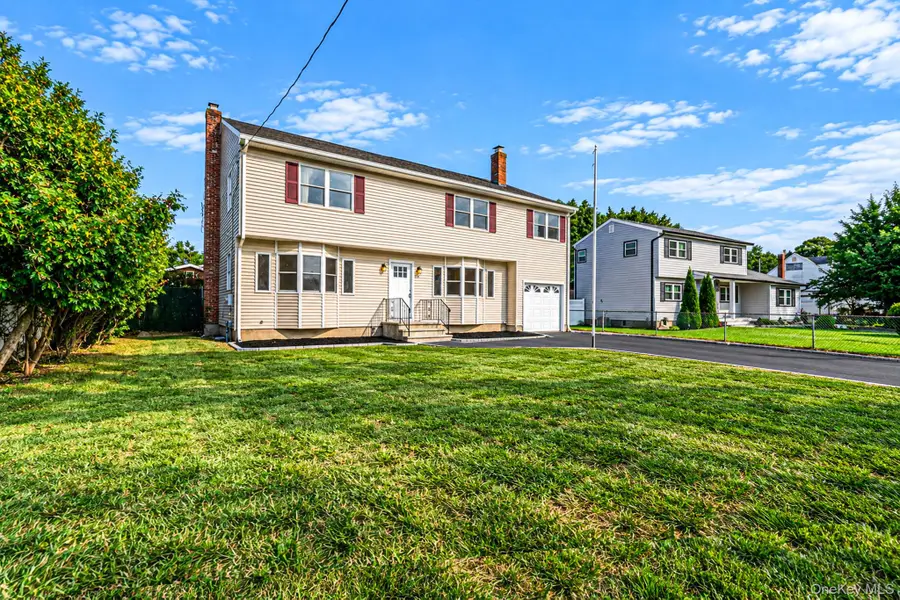 35 Colony Road, Selden, NY 11776 - #3