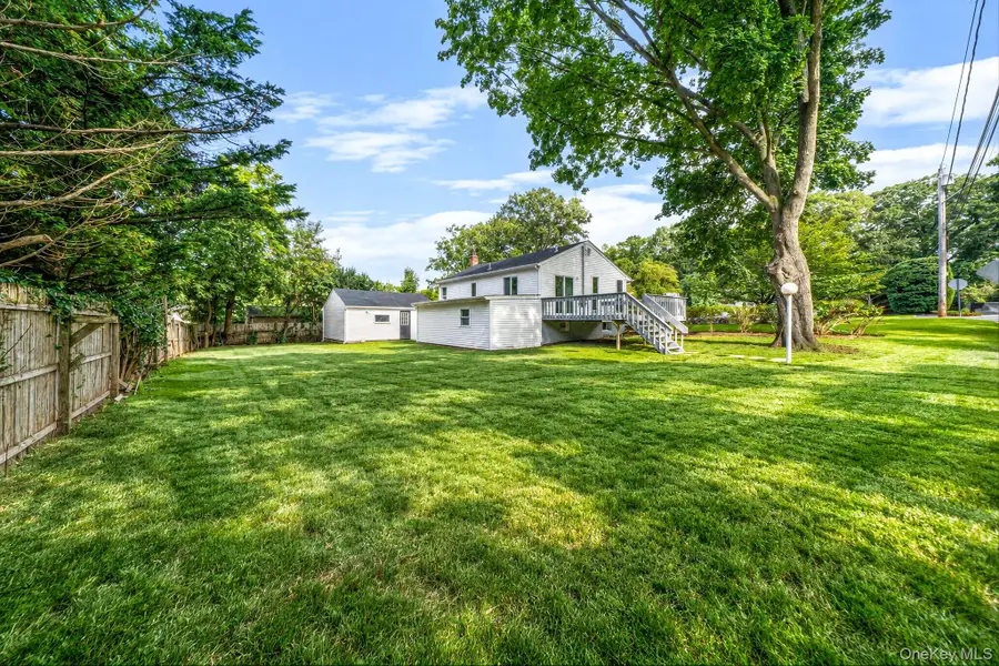 14 Millers Road, Sound Beach, NY 11789 - #3