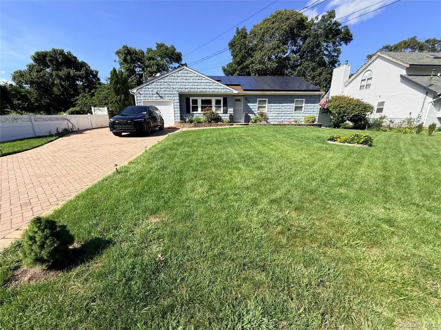 35 Ranch Drive, Shirley, NY 11967 - #3
