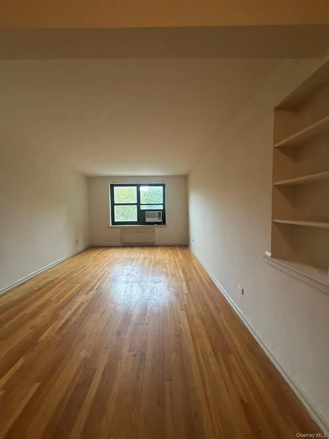 21110 73 Avenue #4G, Bayside, NY 11364 - #1