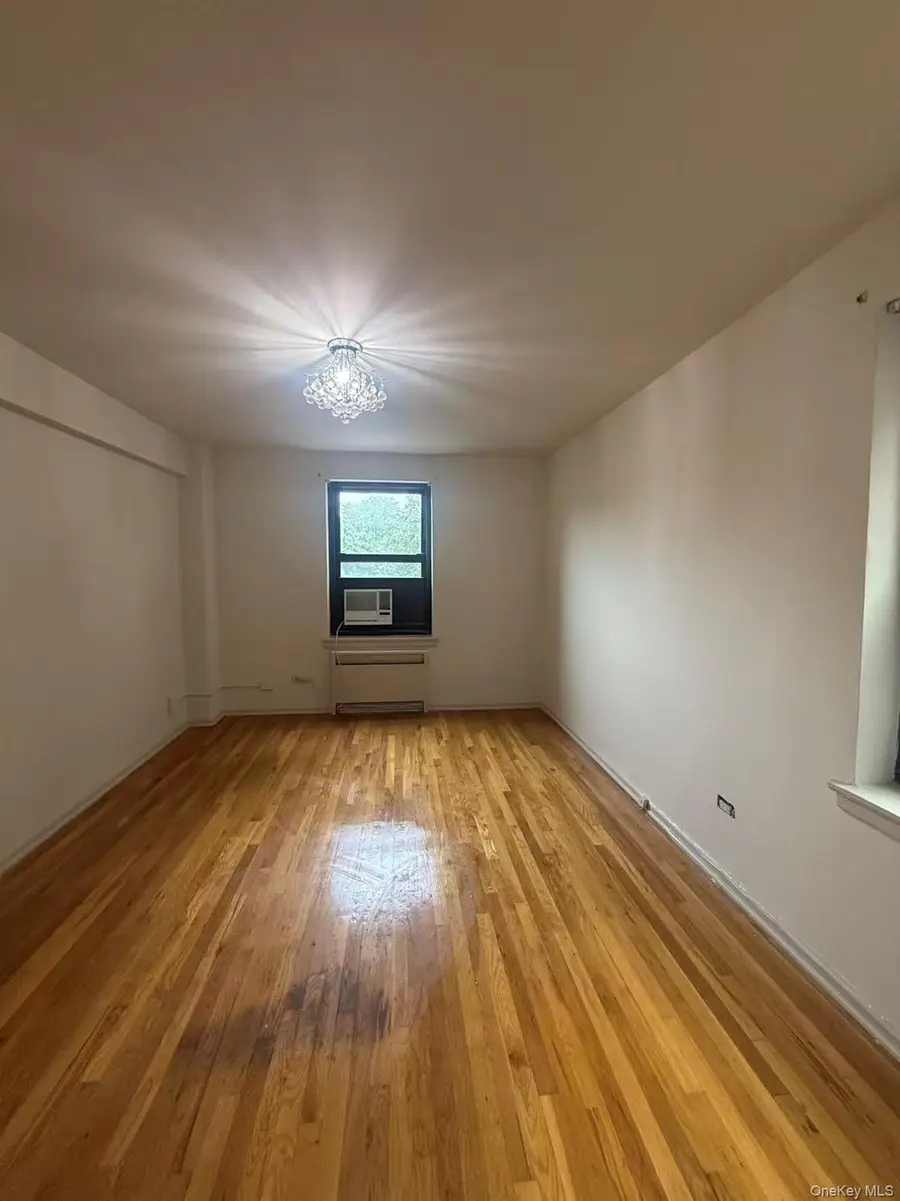 21110 73 Avenue #4G, Bayside, NY 11364 - #2