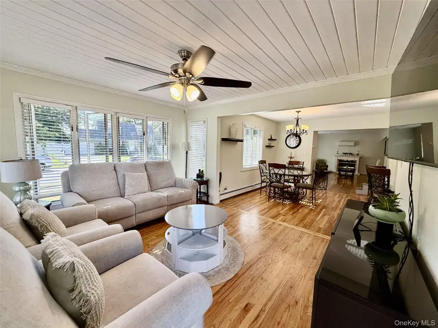65 Westwood Road N, Massapequa Park, NY 11762 - #3