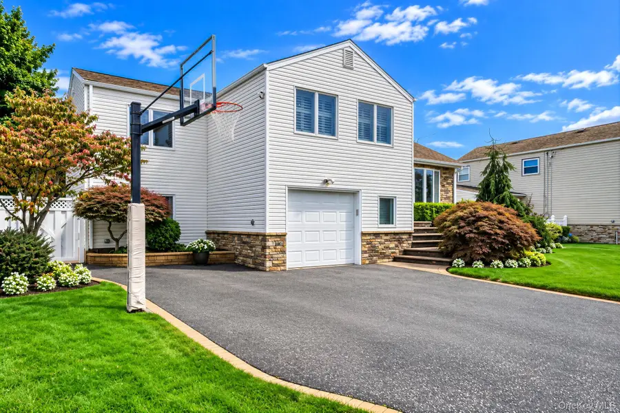 464 N Atlanta Avenue, Massapequa, NY 11758 - #3