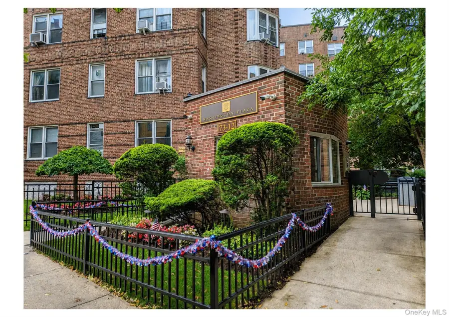 73-12 35th Avenue #E3, Jackson Heights, NY 11372 - #2