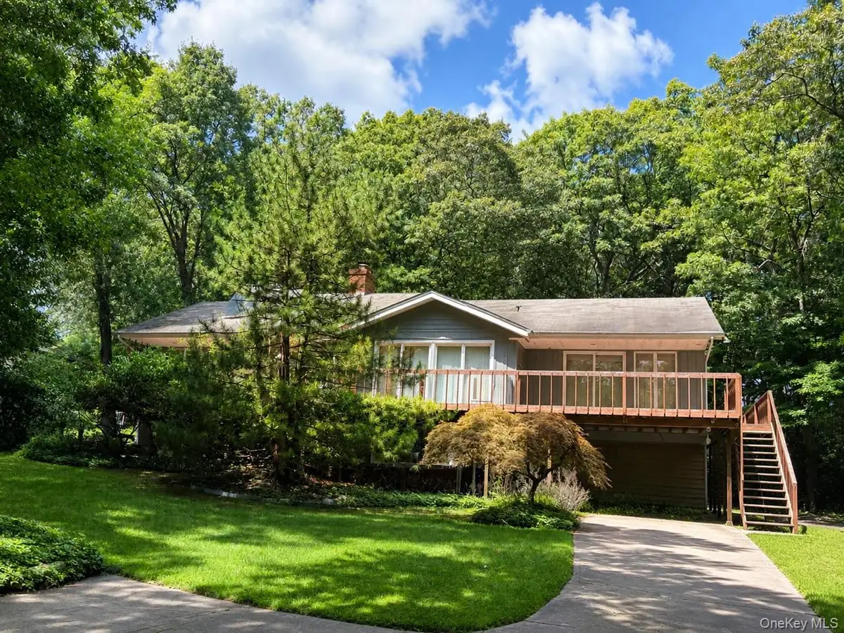 31 Ridge Road, Smithtown, NY 11787 - #1