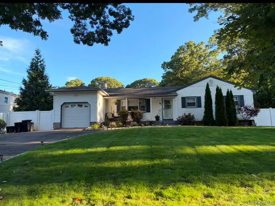 26 Nelson Road, Selden, NY 11784 - #2