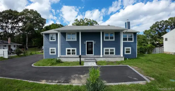 529 Spur Drive N, Bay Shore, NY 11706
