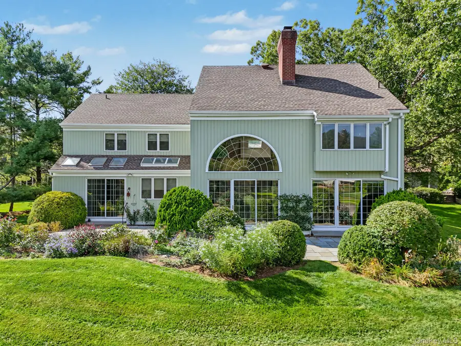 3 Pondview W, Purchase, NY 10577 - #3