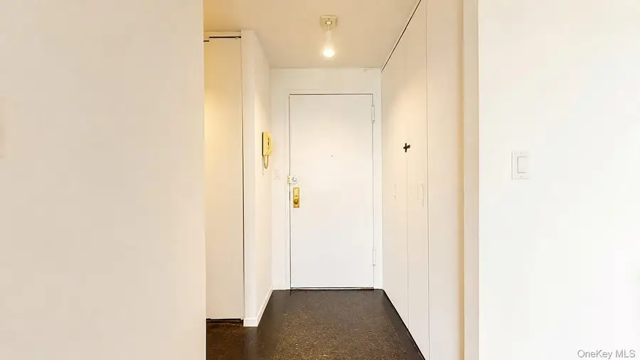 150-38 Union Turnpike #8D, Flushing, NY 11367 - #2