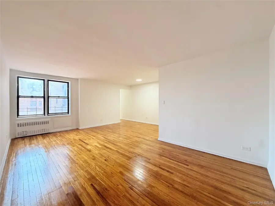 10-40 Neilson Street #4L, Far Rockaway, NY 11691 - #3