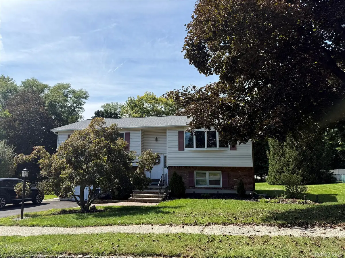 96 Lake Nanuet, Nanuet, NY 10954 - #1