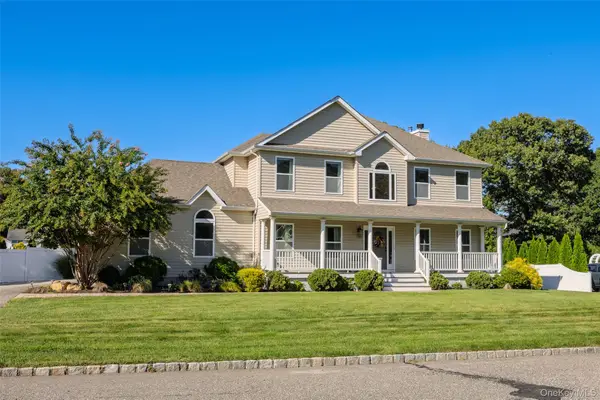 9 Valerie Court, Centereach, NY 11720