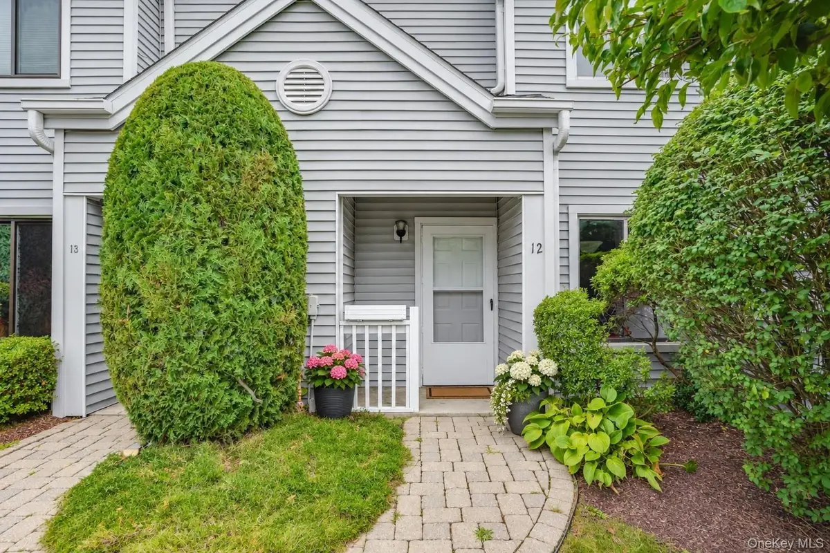 12 Country Place, Mohegan Lake, NY 10547 - #1