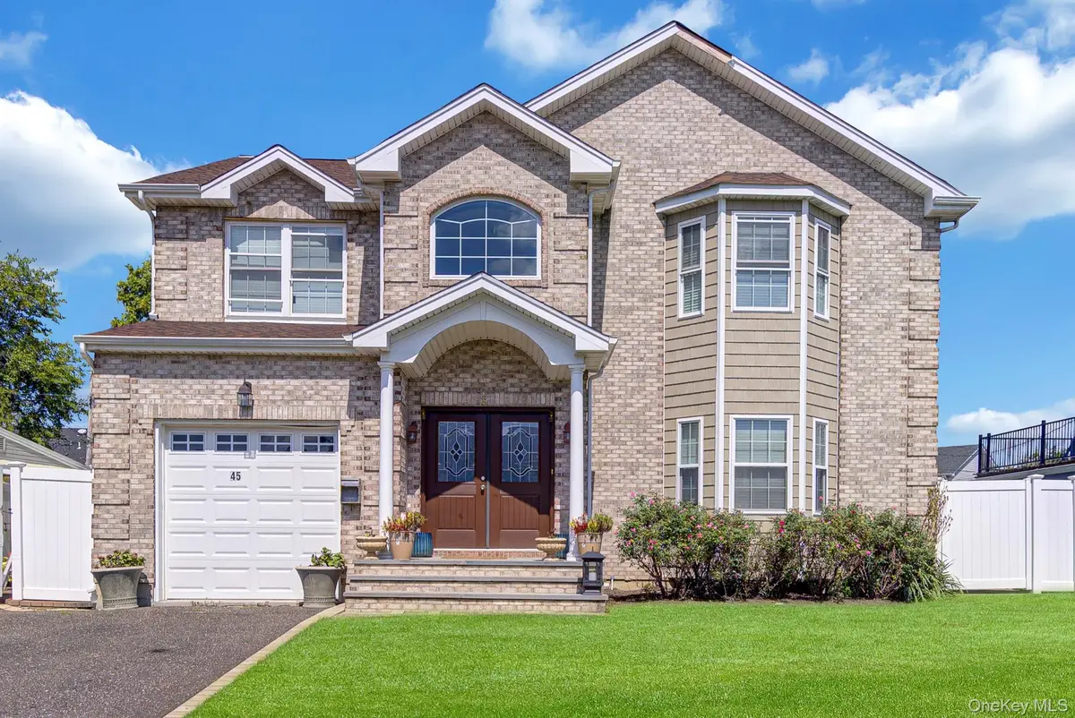 45 Meeting Lane, Hicksville, NY 11801 - #1