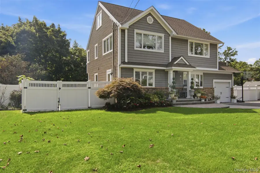 8 Glen Way, Lake Grove, NY 11755 - #3