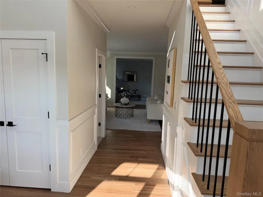 110 Stella Court, Lynbrook, NY 11563 - #2