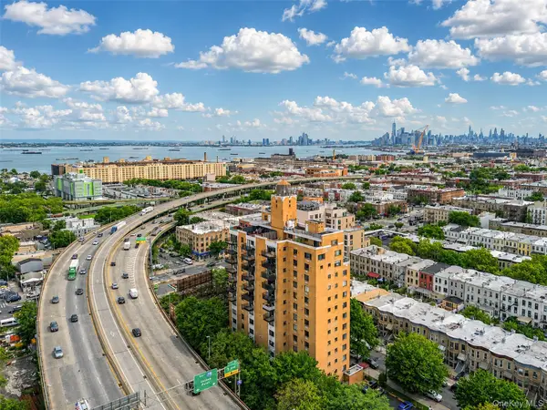 420 64th Street #11B, Brooklyn, NY 11220