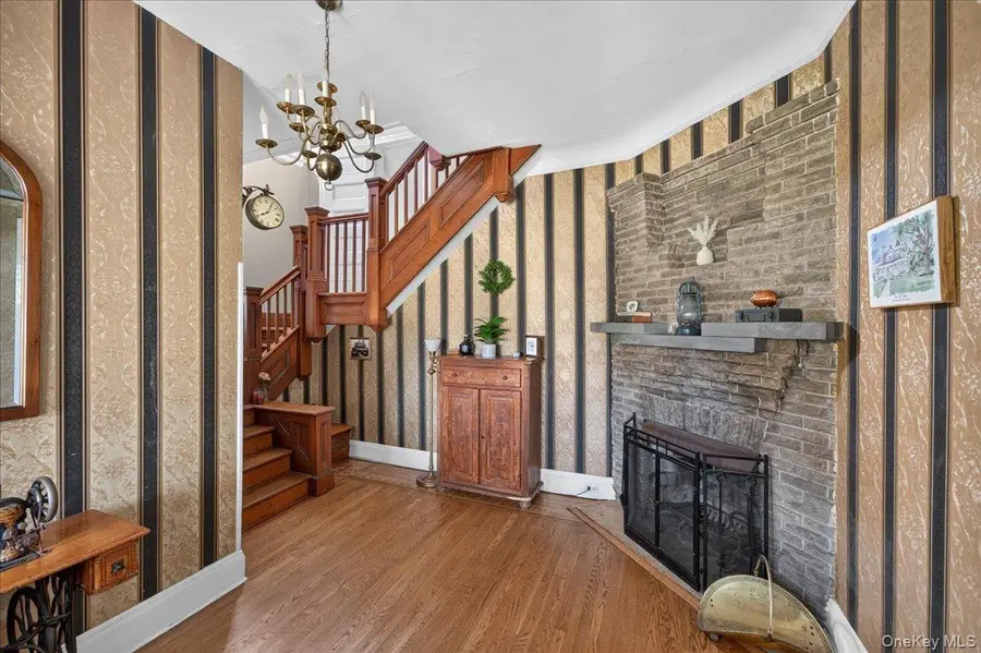 258 N Ocean Avenue, Patchogue, NY 11772 - #3