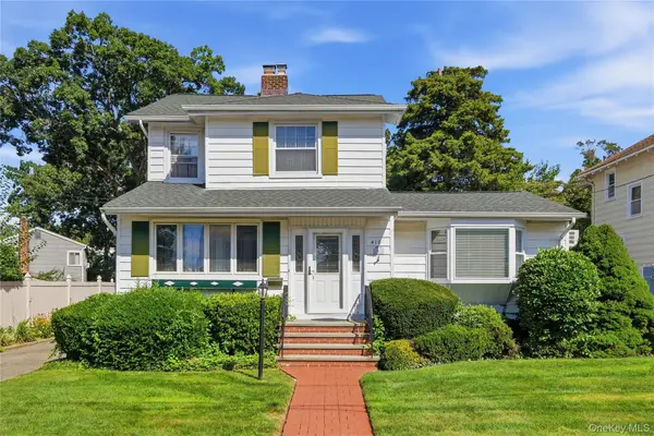 410 Clinton Street, Bellmore, NY 11710