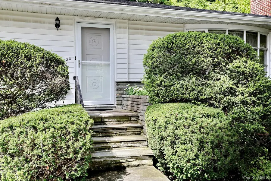30 Pacific Avenue, Nanuet, NY 10954 - #2