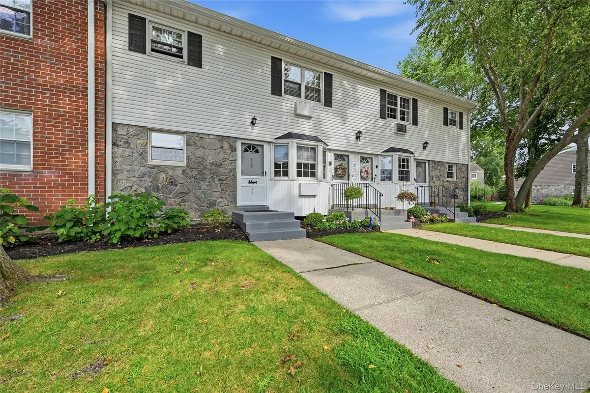 2310 Wilshire Lane #2310, Oakdale, NY 11769 - #1
