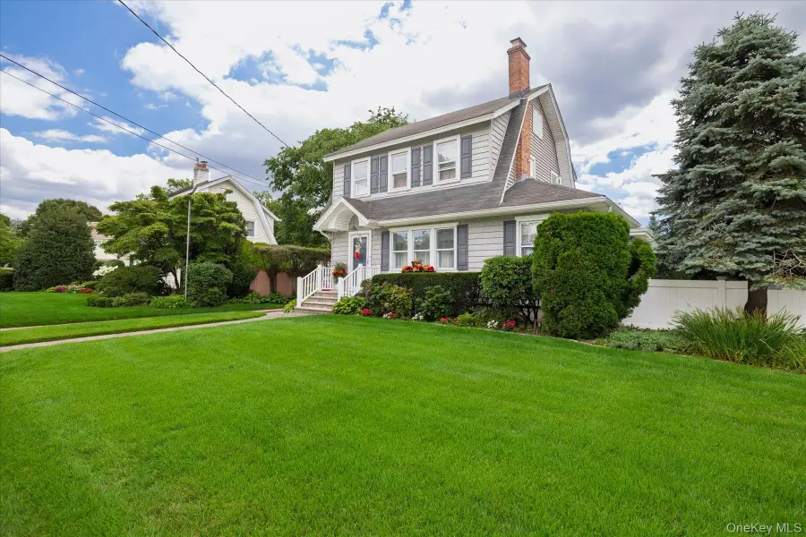 579 Dacosta Avenue, Oceanside, NY 11572 - #2