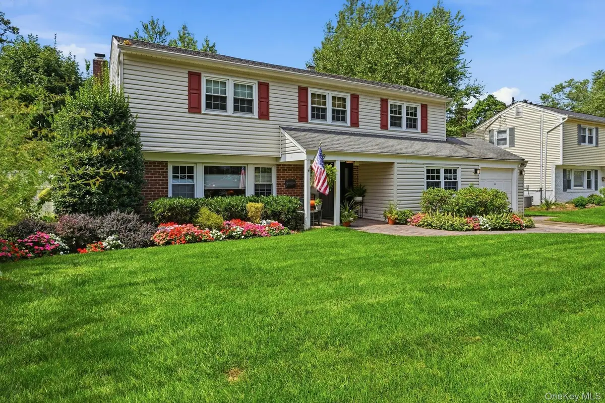 39 Harriet Lane, Huntington, NY 11743 - #1