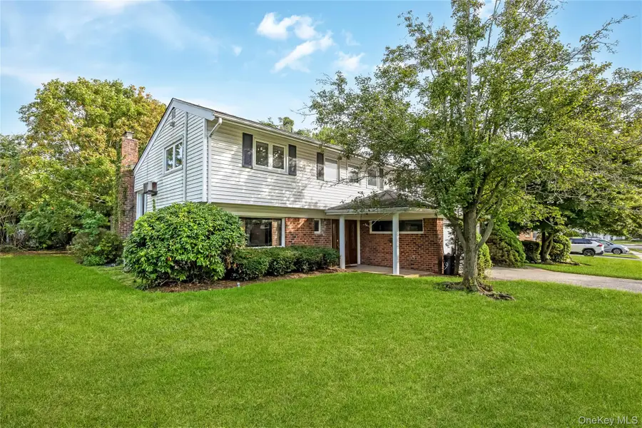 29 Randy Lane, Plainview, NY 11803 - #2