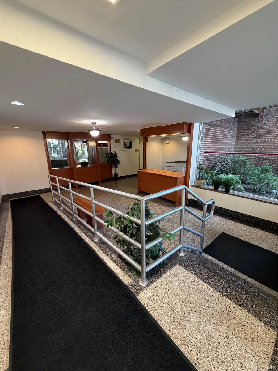 33-04 Junction Blvd #6L, Jackson Heights, NY 11372 - #2