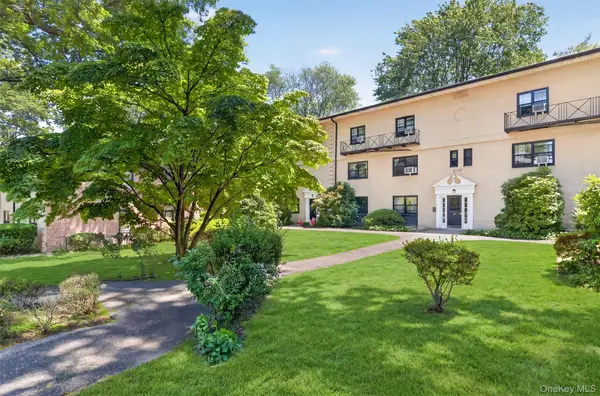 6 Manchester Road #2L, Eastchester, NY 10709