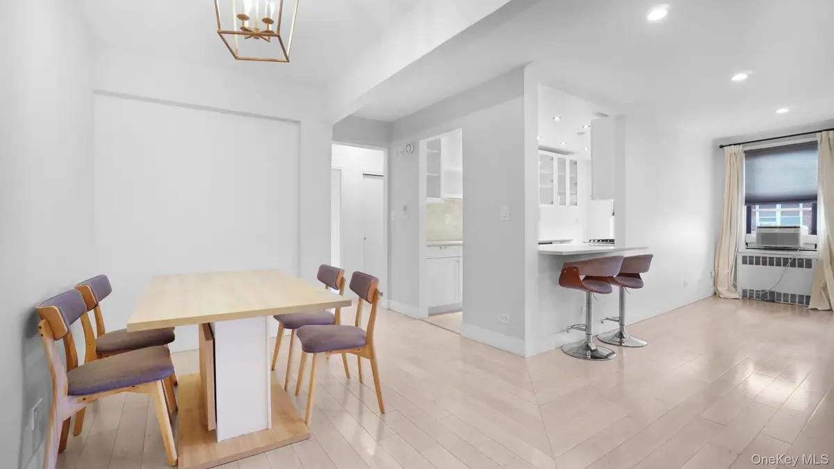 66-15 Wetherole St #E4, Rego Park, NY 11374 - #1