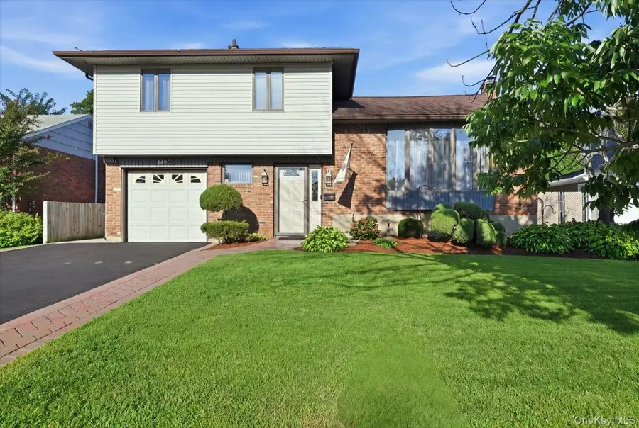 1420 Holiday Park Drive, Wantagh, NY 11793 - #2