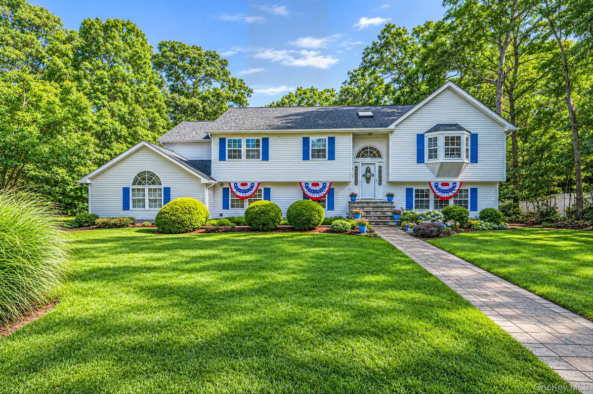 1 Chen Court, Middle Island, NY 11953 - #1