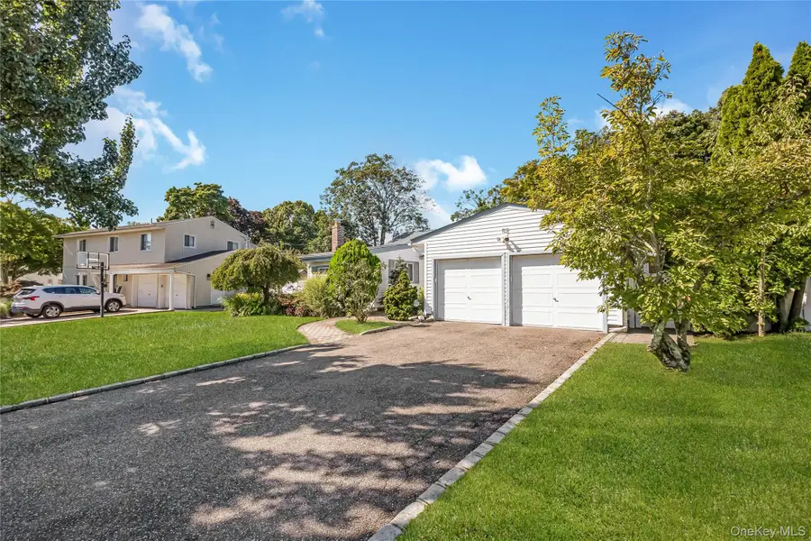 52 Voorhis Drive, Old Bethpage, NY 11804 - #3