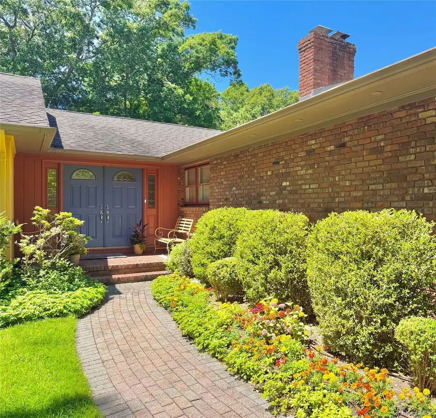 39 Daly Court, Riverhead, NY 11901 - #3