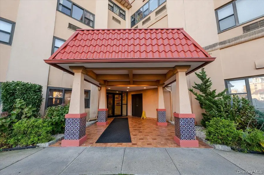 185 W Park Avenue #201, Long Beach, NY 11561 - #2