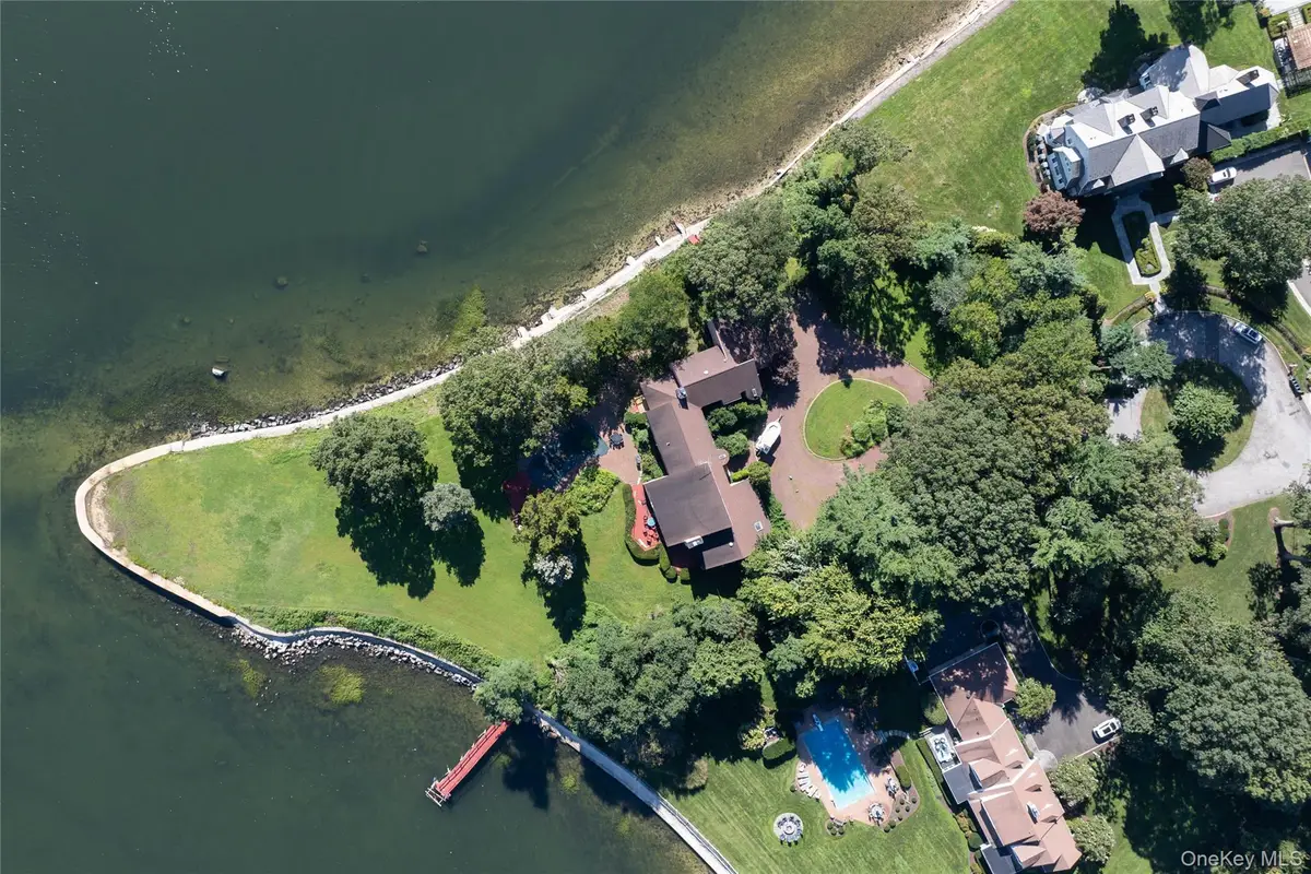 7 Lighthouse Point, Lloyd Harbor, NY 11743 - #1