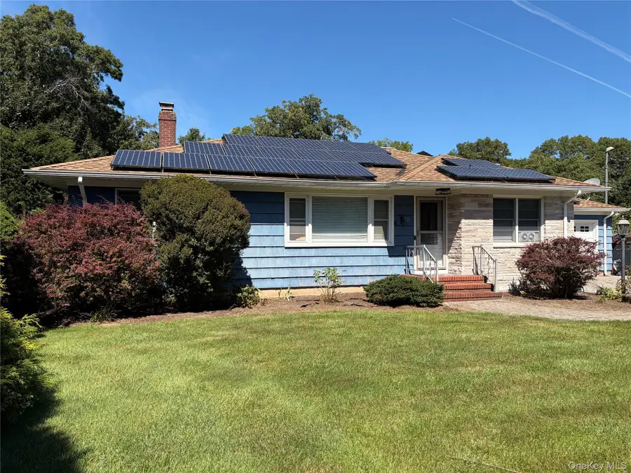 220 Hubbard Avenue, Riverhead, NY 11901 - #3