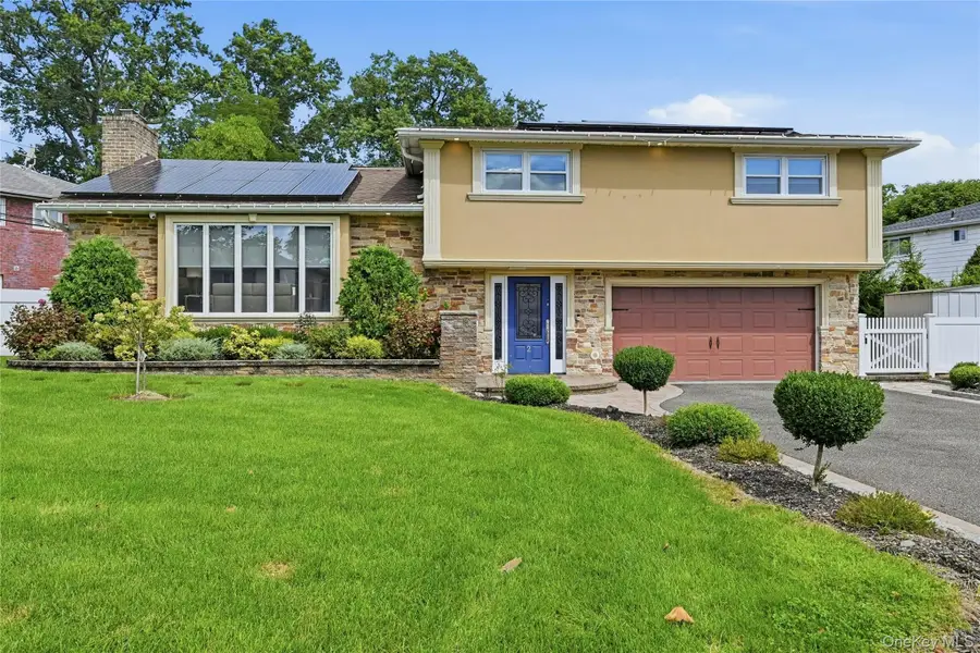 2 Peppermill Road, Roslyn, NY 11576 - #2