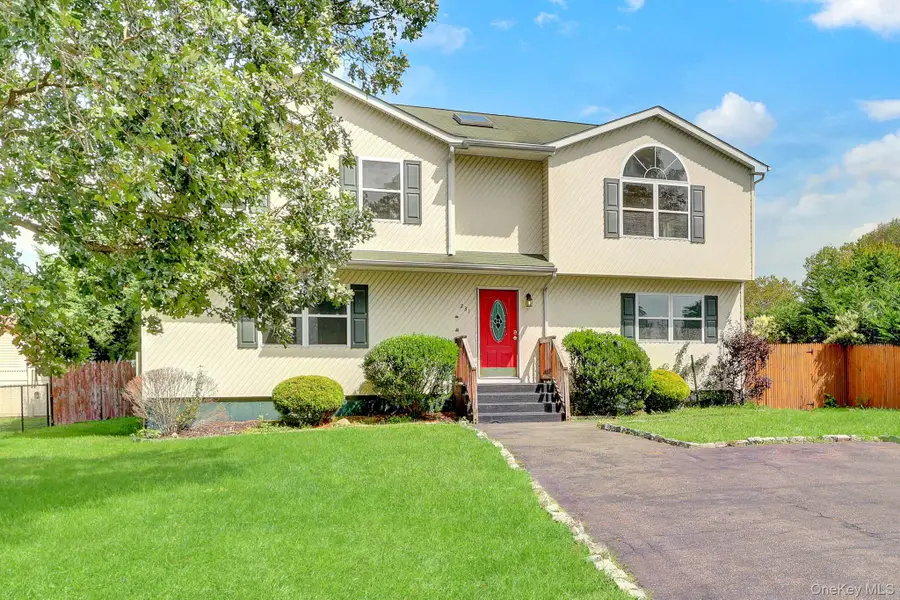 231 Columbus Boulevard, Amityville, NY 11701 - #2