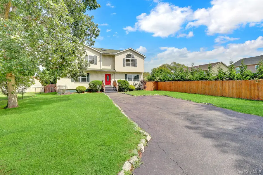 231 Columbus Boulevard, Amityville, NY 11701 - #3