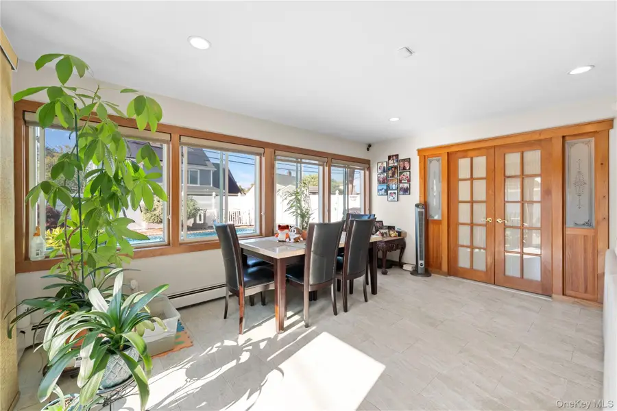 27 Eden Lane, Levittown, NY 11756 - #2
