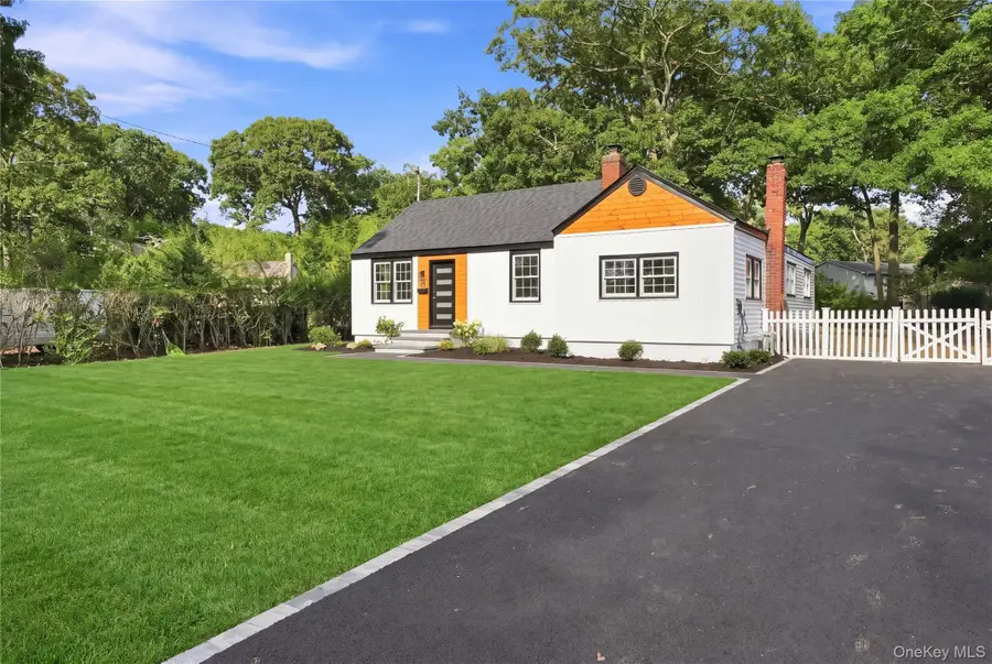 13 Campbell Lane, East Islip, NY 11730 - #2