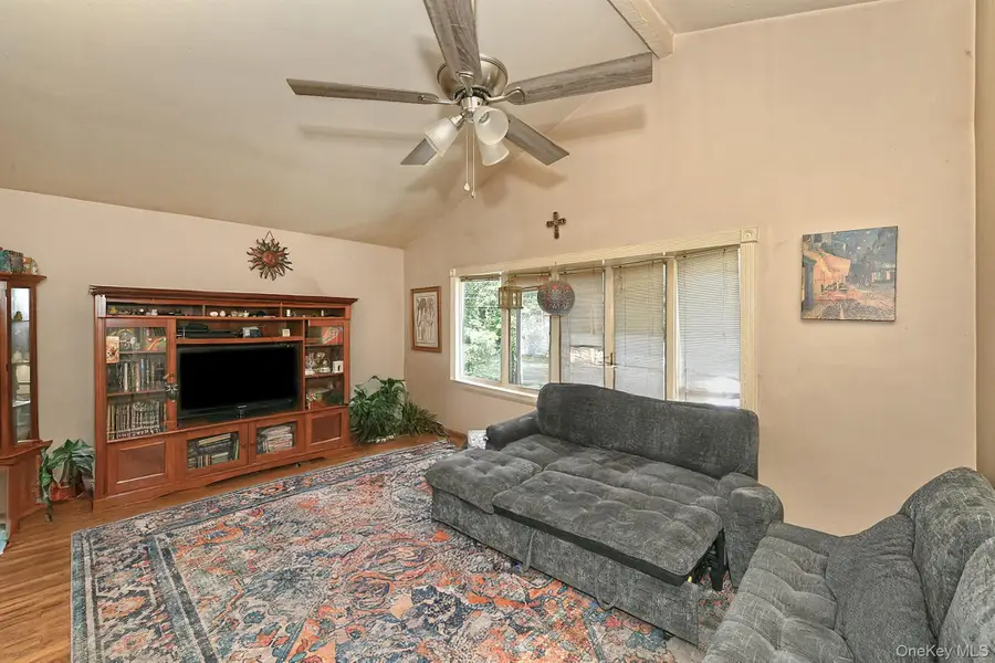 26 Brandy Avenue, Holbrook, NY 11741 - #2