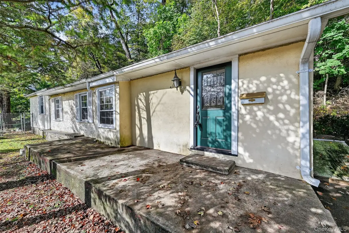 27 Richard Street, Sloatsburg, NY 10974 - #1