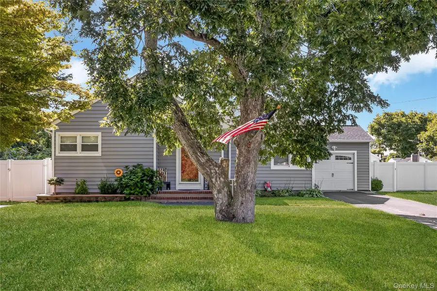 460 Amsterdam Avenue, East Patchogue, NY 11772 - #2