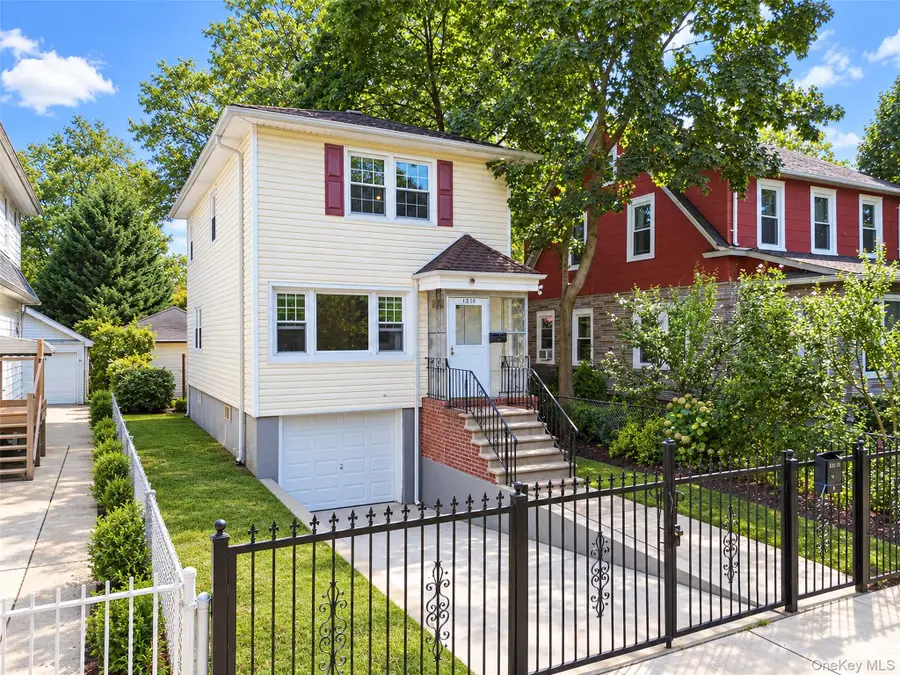 142-10 Oak Avenue, Flushing, NY 11355 - #2